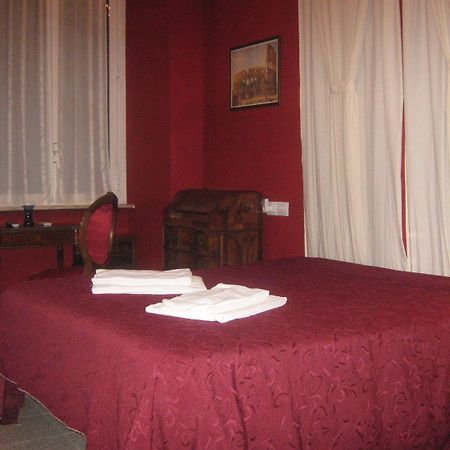 Hotel Ferraro Ρώμη Εξωτερικό φωτογραφία