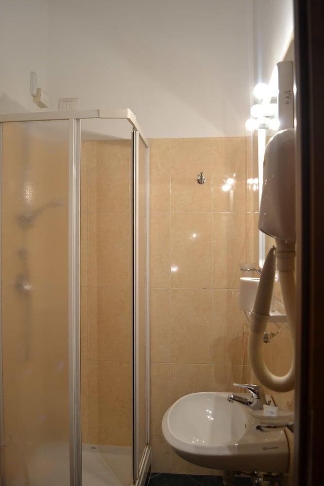 Hotel Ferraro Ρώμη Εξωτερικό φωτογραφία
