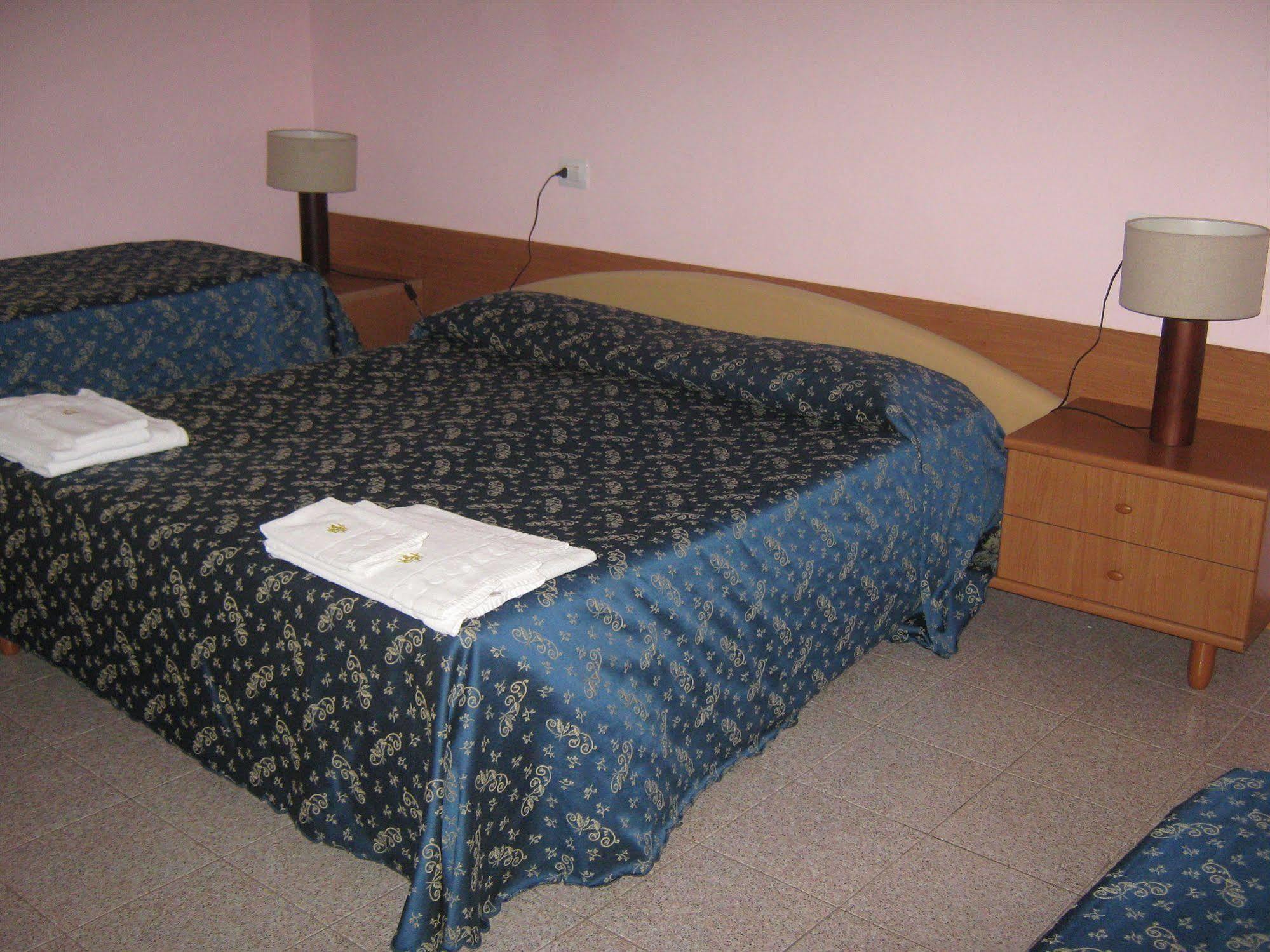 Hotel Ferraro Ρώμη Εξωτερικό φωτογραφία